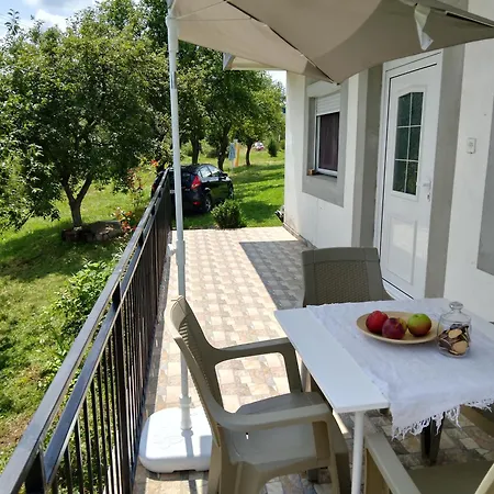 Pavle I Dora Tara